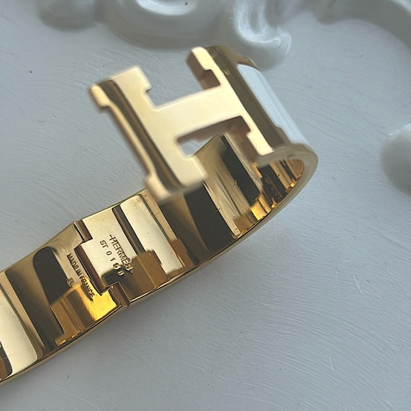 Hermes Bracelet- Circumference: Circumference: 6.9" | Width: 0.79" - Picture 9 of 13
